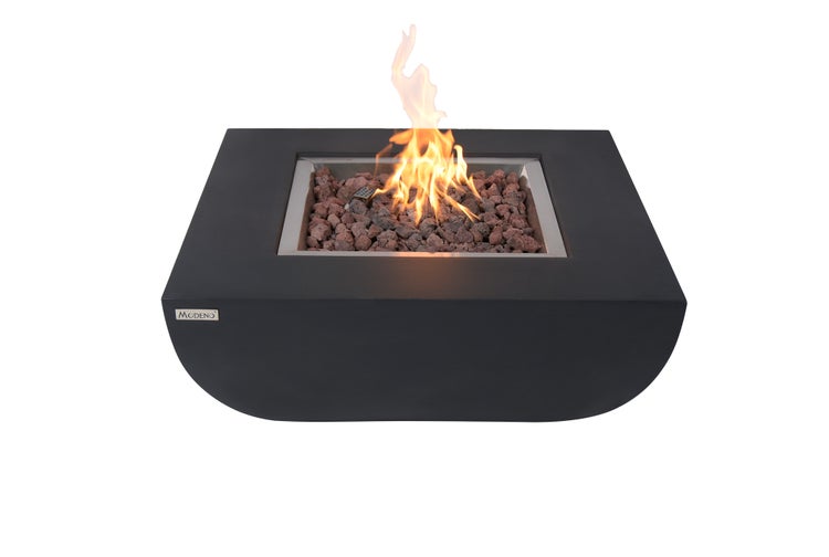 Schwarze Modeno Gas-Feuerstelle in quadratischer Form mit abgerundetem Boden, Lavasteinen und brennender Flamme.