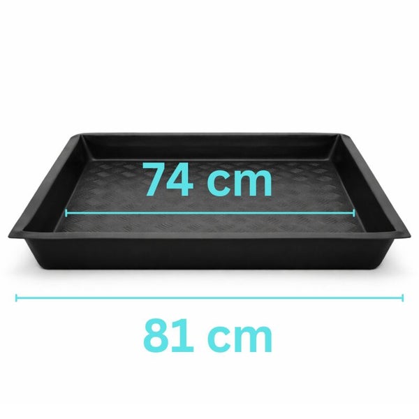 Schwarze Kofferraumwanne mit den Maßen 74 mal 81 Zentimeter