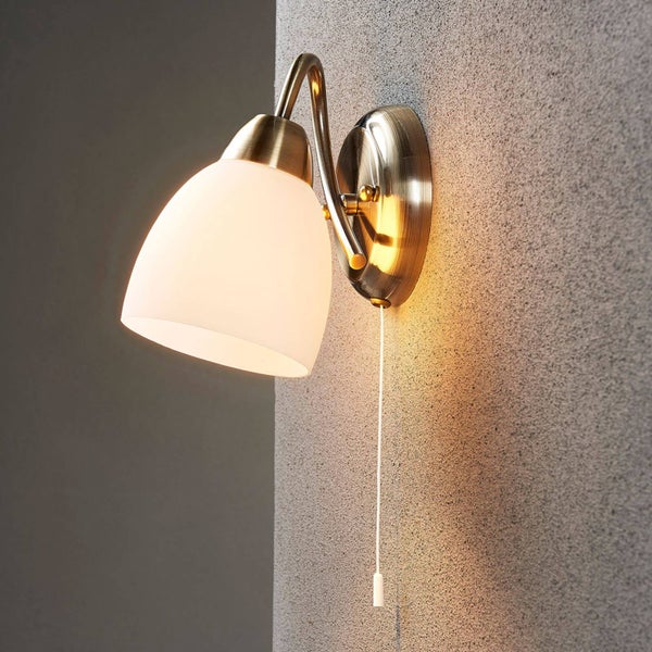 Lindby Wandleuchte, Wandlampe Innen Mael (Retro Vintage Antik) in Bronze aus Glas (1 flammig E14) - Wandstrahler Wandbeleuchtung Schlafzimmer / Wohnzimmer Wohnzimmerleuchte