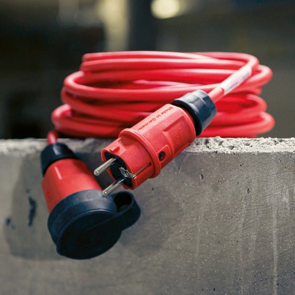Verlängerungskabel mit Schutzkontaktstecker und -kupplung