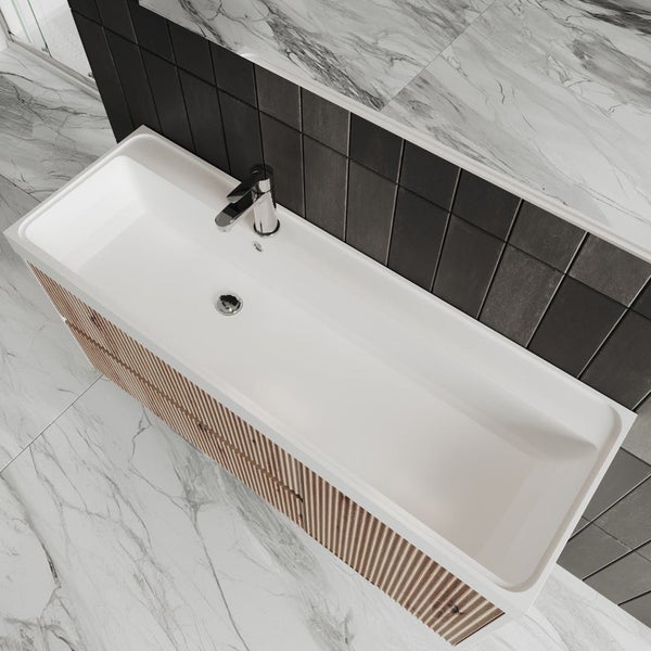 Möbelset für das Badezimmer in 120cm, geriffelt mit Eiche und Spiegel | Cortina