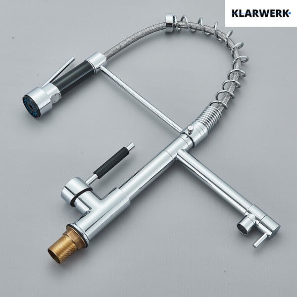 Klarwerk Küchenarmatur mit Profi-Spiralfeder, ausziehbarer Geschirrbrause und zusätzlichem schwenkbarem Auslauf, Chrom mit schwarzen Akzenten.