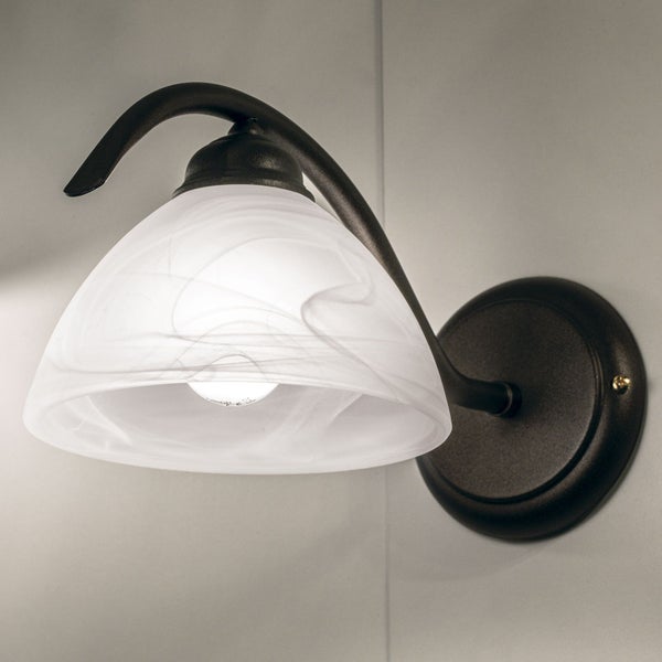 Wandleuchte mit weißem Glasschirm