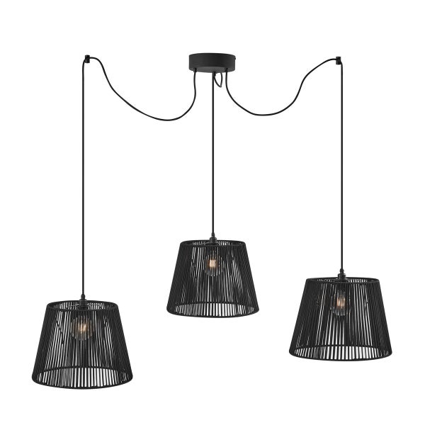 Dreiflammige Pendelleuchte mit schwarzen konischen Schirmen aus Schnüren und verstellbarer Kabelführung.