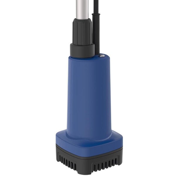 Blaue Tauchpumpe mit schwarzem Sockel, Rohranschluss und Kabel.