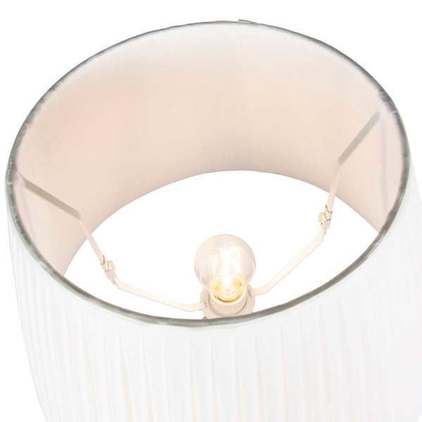 Innenansicht einer Tischleuchte mit Lampenschirm und Leuchtmittel