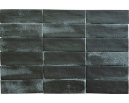 Anordnung von Wandfliesen in Ziegelform