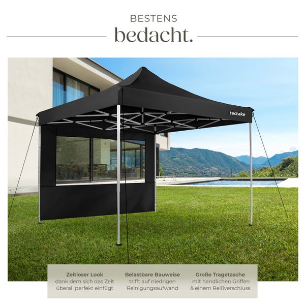Schwarzer Tectake Faltpavillon mit Seitenwand und Fenster auf einer Rasenfläche neben einem Pool vor einer Berglandschaft.