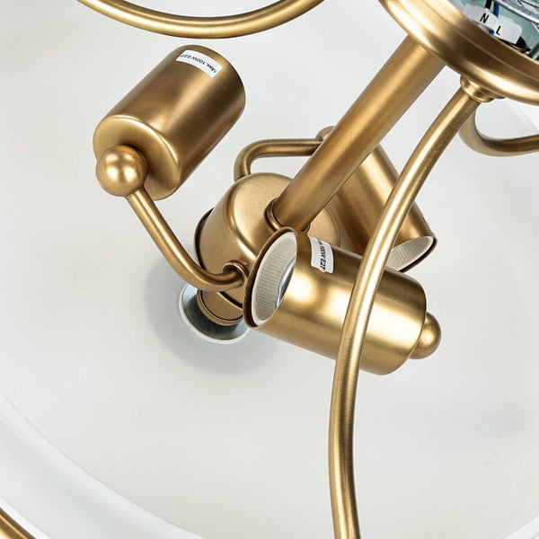 Detailansicht einer Deckenleuchte mit Fassungen für Leuchtmittel