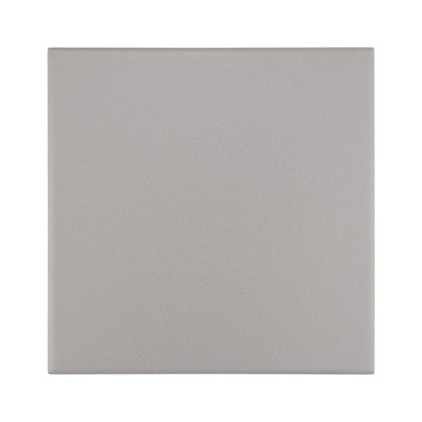 Quadratische Wandfliese aus Keramik mit matter Oberfläche