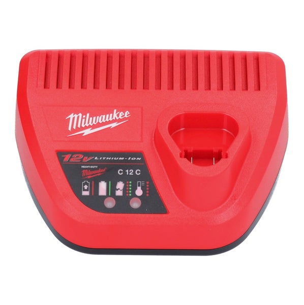 Milwaukee Logo, Akkuladegerät C 12 C für 12 Volt Lithium-Ionen-Akkus mit Ladestandsanzeige.