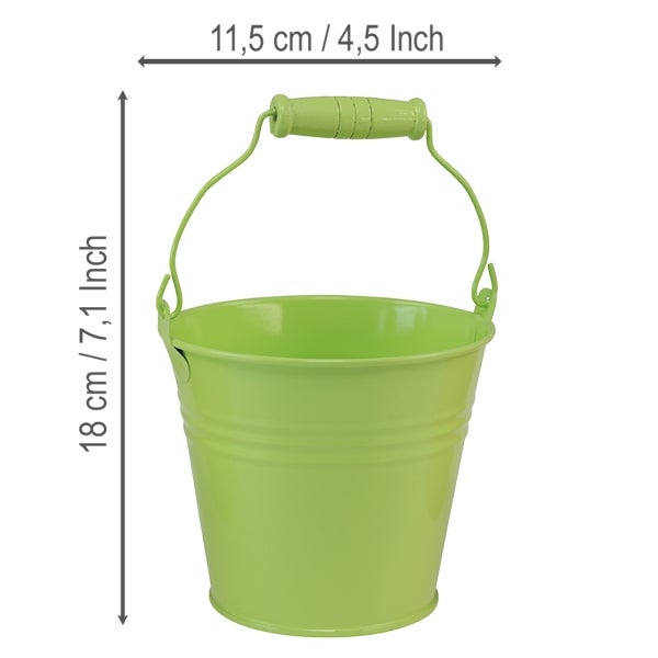 Grüner Metalleimer mit Tragegriff und Holzgriff, Breite 11,5 Zentimeter, Gesamthöhe 18 Zentimeter.