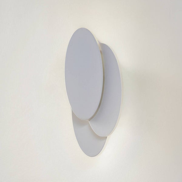 Lindby LED Wandleuchte, Wandlampe Innen Kolme (Modern) in Weiß (1 flammig ) - Wandstrahler Wandbeleuchtung Schlafzimmer / Wohnzimmer Wohnzimmerleuchte
