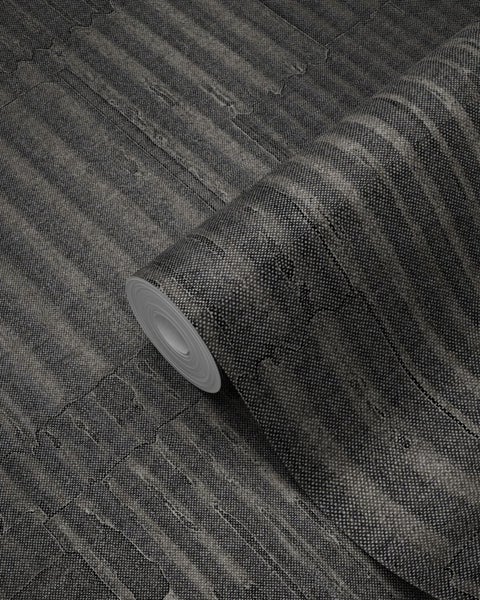 Tapetenrolle mit vertikalem Streifenmuster