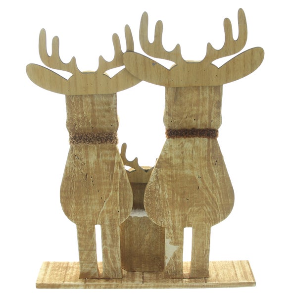 Dekorative Holzfiguren in Form von Elchen für die Weihnachtszeit