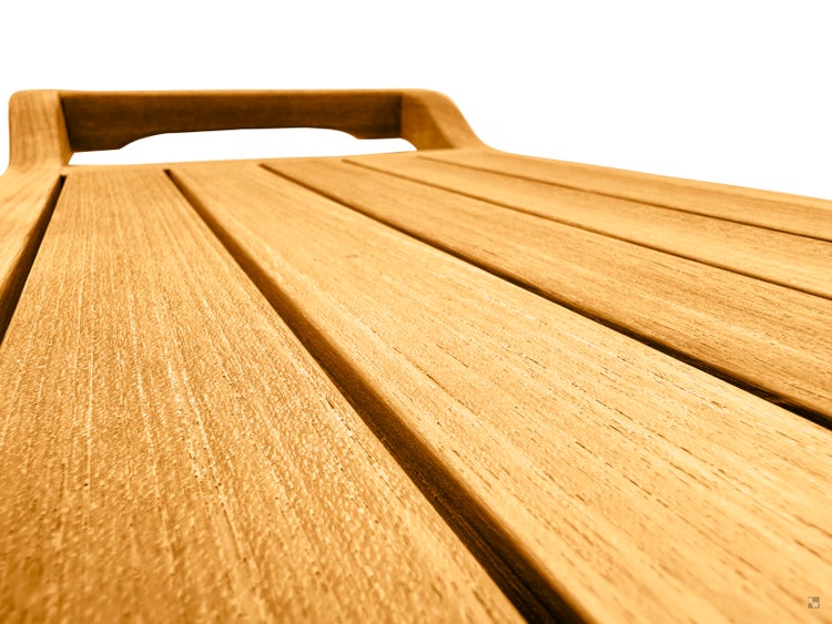 Detailansicht einer Gartenbank aus Holz