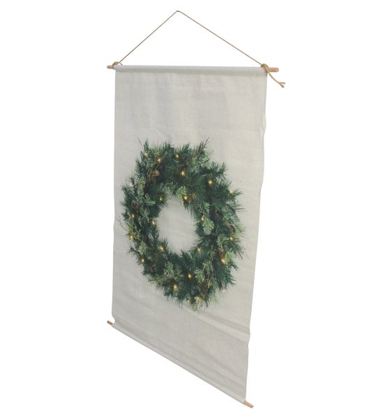 Dekorative Wandbehang mit einem aufgedruckten Weihnachtskranz