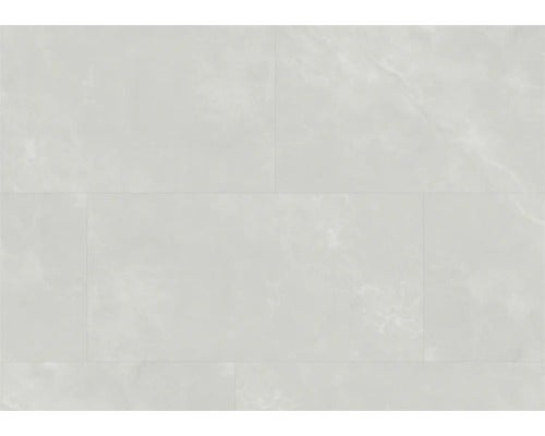 Helle Bodenfliesen mit Marmoroptik