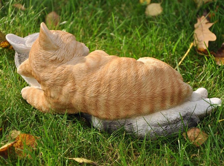 Gartenfigur Dekofigur Zwei schlafende Katzen