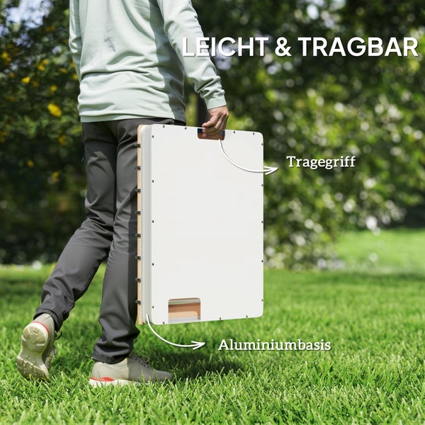 Leichter tragbarer Tisch mit Aluminiumbasis und Tragegriff, zusammengeklappt von einer Person im Freien getragen.