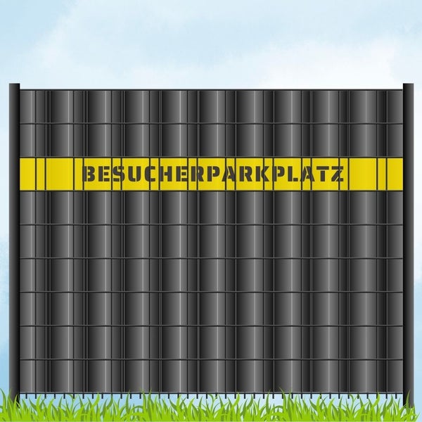 Bauzaun mit Besucherparkplatz-Hinweis