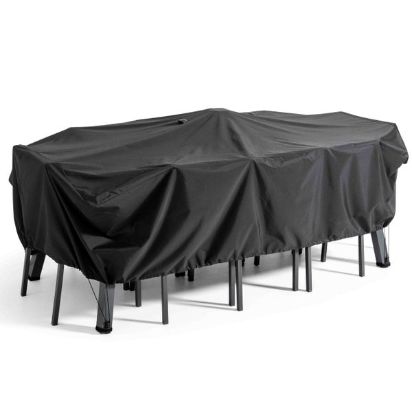 Schwarze Schutzhülle für Gartenmöbel-Sets, passend für einen Tisch und mehrere Stühle.