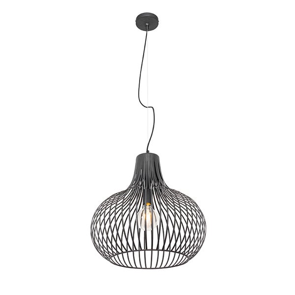 Hängelampe mit einem Lampenschirm aus Metalldraht