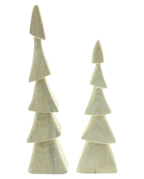 Zwei Holzweihnachtsbäume zur Dekoration
