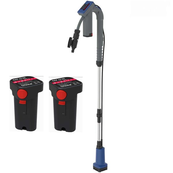 Güde Akku-Regenfasspumpe GAP 12-20 mit Teleskopstange und zwei 12 Volt Akkus.