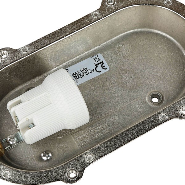 Innenansicht einer Lampenfassung mit Etikett