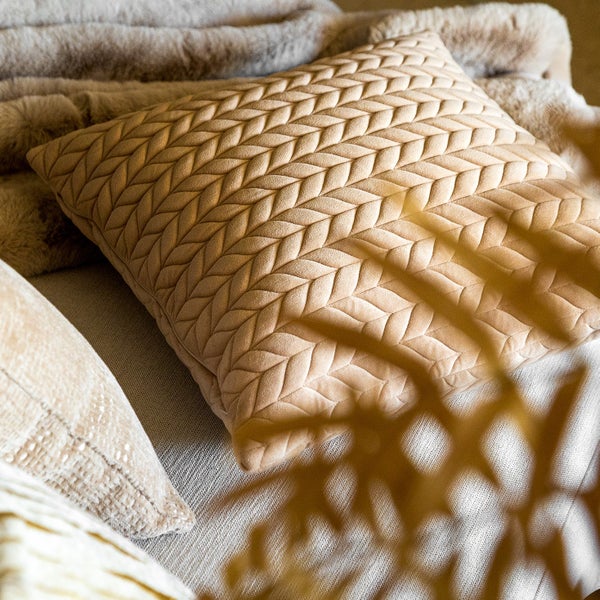 MELINA - Kissenbezug 45x45 cm - Irish Cream - beige