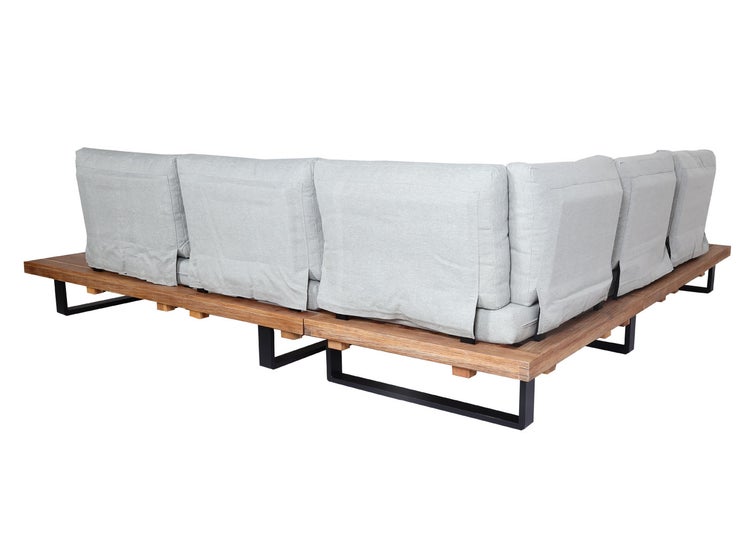 Eck-Lounge-Sofa mit Holzgestell, schwarzen Metallfüßen und hellgrauen Polstern, Rückansicht.