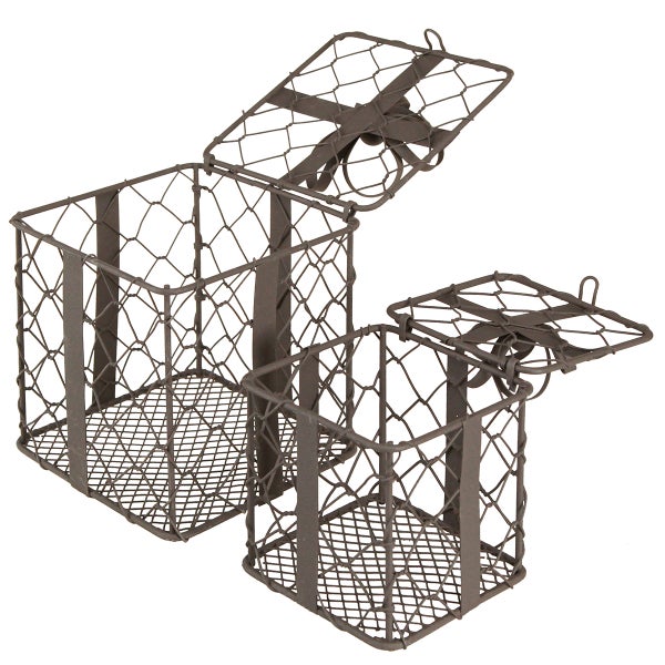 Zwei Drahtkörbe mit Deckel für die Aufbewahrung