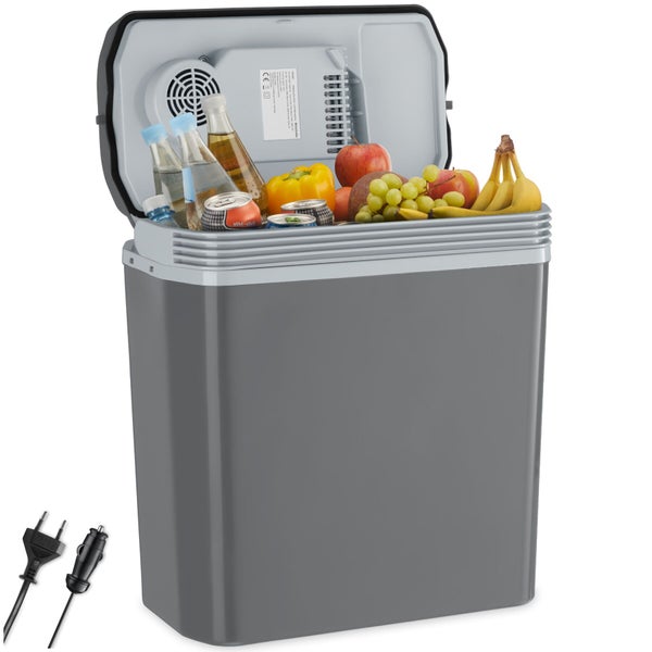 Elektrische Kühlbox geöffnet, befüllt mit Getränken und Obst, inklusive Netzstecker für 230 Volt und 12 Volt Autostecker.