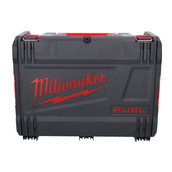 Schwarzer Milwaukee Werkzeugkoffer FUEL HD Box aus Kunststoff mit Milwaukee Logo.
