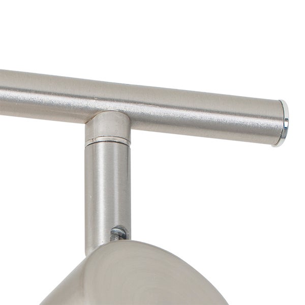 Detailansicht einer Handtuchstange aus Metall