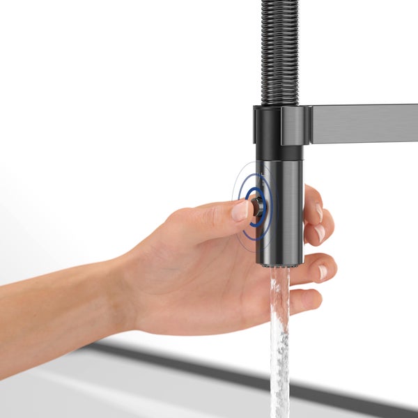 Villeroy & Boch Steel Expert Compact Küchenarmatur, Hochdruck, Wasserhahn Küche mit Umschaltfunktion und schwenkbarem Auslauf, Spültischarmatur wassersparend, Auslauf Höhe 143mm, Anthracite