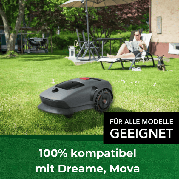 Rasenmähroboter auf Rasen in einem Garten