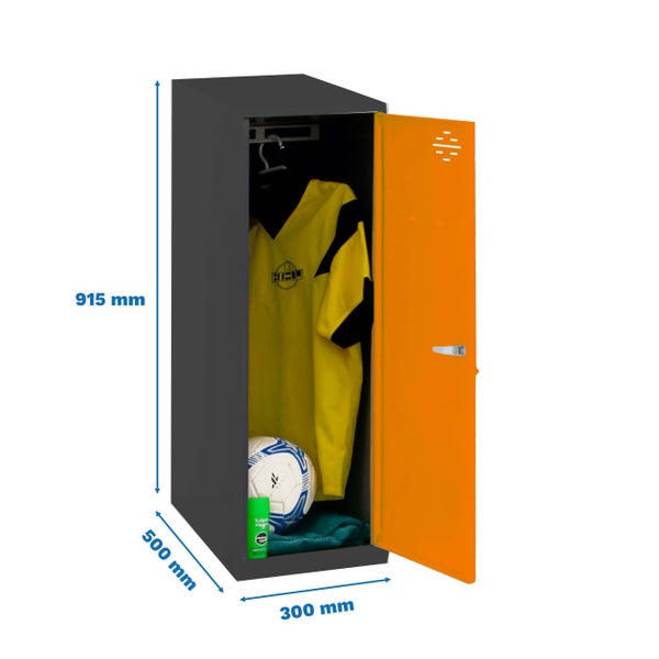 Spind mit Sportbekleidung, Fußball und Reiniger, Abmessungen 915 x 500 x 300 mm