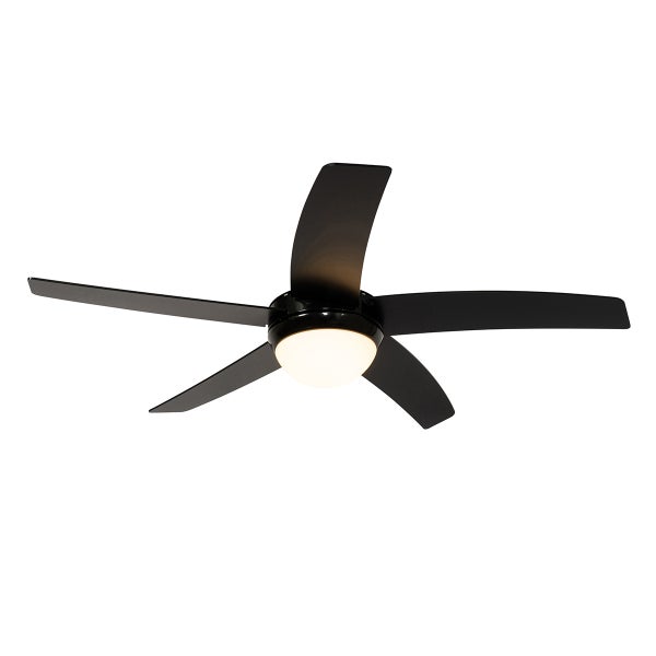 Deckenventilator mit Beleuchtung und fünf Flügeln für eine effiziente Luftzirkulation im Wohnraum.