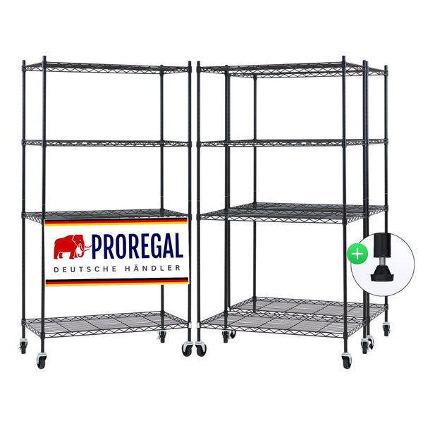 Zwei schwarze Proregal Gitterregale mit vier Etagen auf Rollen und höhenverstellbarem Standfuß. Proregal Logo.