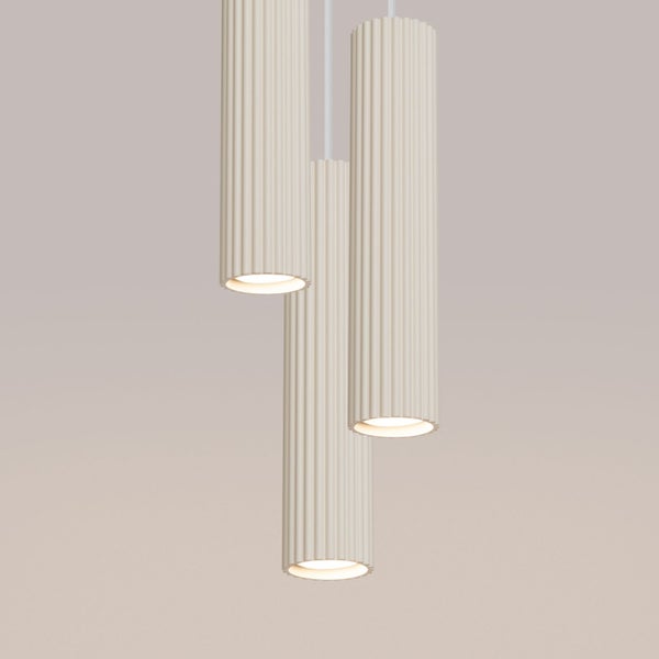 Pendelleuchte mit zylindrischen, gerippten Lampenschirmen