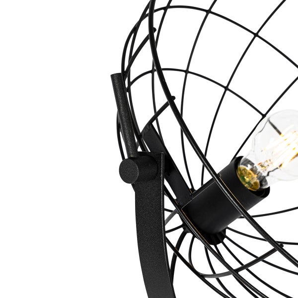 Detailaufnahme einer schwarzen Drahtgitterleuchte mit Glühbirne