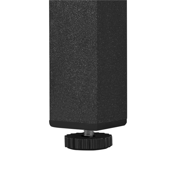 Detailansicht eines Tischbeins mit verstellbarem Fuss