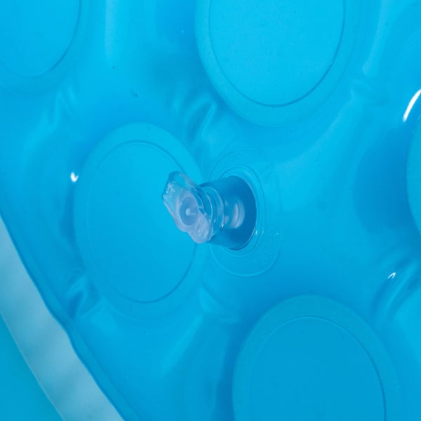 Ventil eines aufblasbaren Pools aus Kunststoff