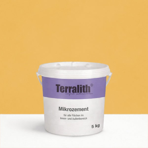 Terralith Mikrozement im 5 Kilogramm Eimer für Oberflächen im Innen- und Außenbereich.