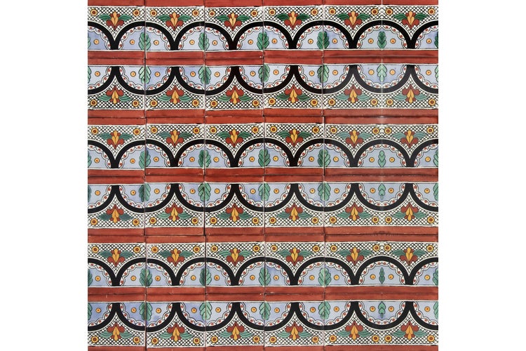 Dekorative Fliesen mit floralem Muster für Wandgestaltung