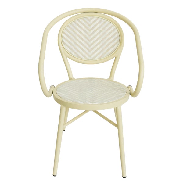 Cremefarbener Bistrostuhl aus Metall mit geflochtener Sitzfläche und Rückenlehne im Zickzackmuster