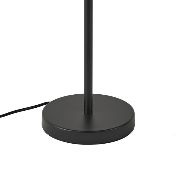 Runder Lampenfuß aus schwarzem Metall mit Standrohr und Stromkabel.