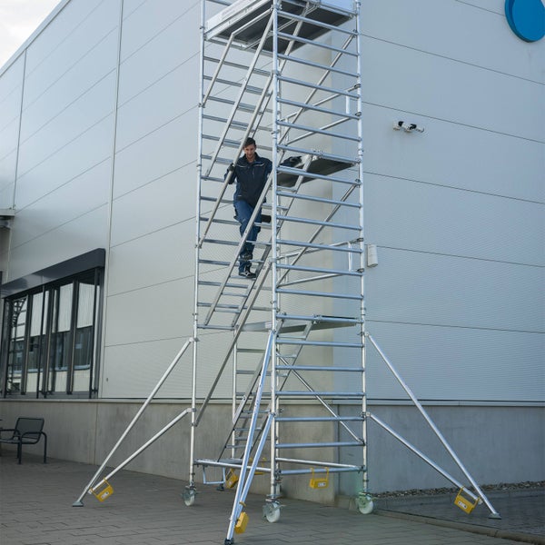 MUNK Rollgerüst mit Schrägaufstiegen 1,35x2,45m Plattform, 4,35m AH